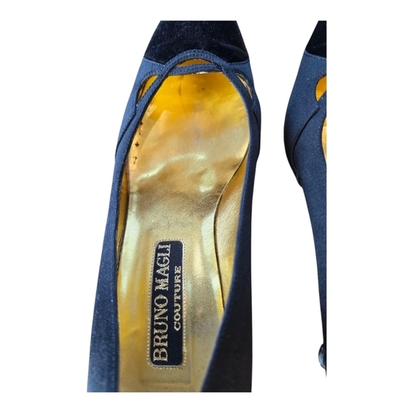 Bruno Magli Couture Italian Black Velvet Satin Kitten Heel Pump Narrow 8AA - Picture 11 of 12